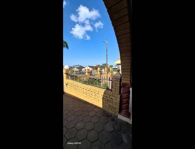 3 BEDROOM HOUSE FOR SALE IN WOODVIEW